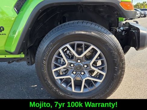 Certified 2026 Jeep Wrangler Unlimited Sahara w/ Safety Group AWD/4WD image 9
