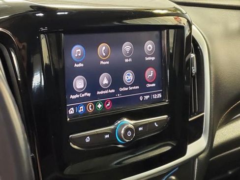 Used 2021 Chevrolet Traverse LT FWD image 22