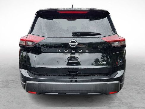 Used 2024 Nissan Rogue S AWD/4WD image 5