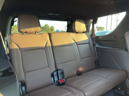 New 2025 Chevrolet Tahoe High Country w/ Sun And Tow Package image 12