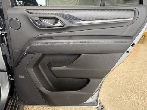 Used 2023 GMC Yukon Denali image 40