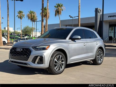 Used 2023 Audi Q5 2.0T Premium w/ Convenience Package AWD/4WD image 2