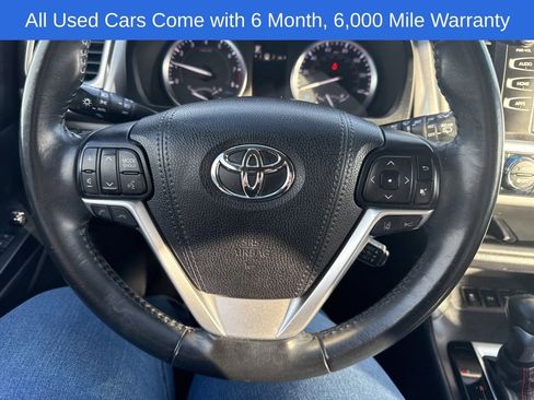 Used 2019 Toyota Highlander SE AWD/4WD image 16