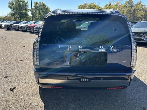 New 2026 Hyundai Ioniq 9 Calligraphy image 6