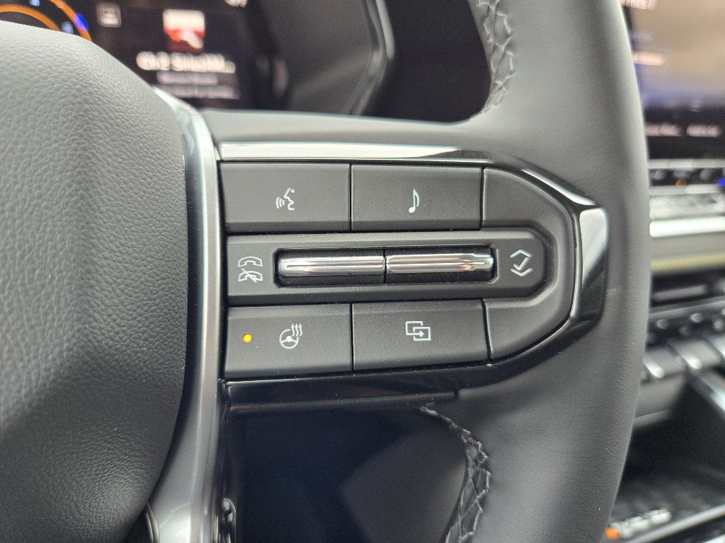 New 2026 Chevrolet Colorado ZR2 w/ Technology Package AWD/4WD image 18