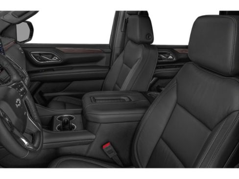 Used 2022 Chevrolet Tahoe Z71 w/ Luxury Package AWD/4WD image 6