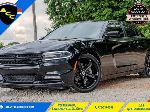 Used 2017 Dodge Charger R/T RWD image 1