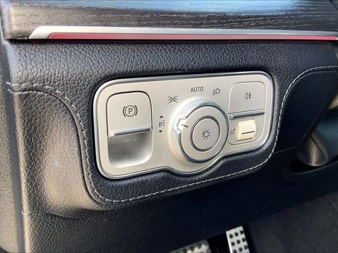 Used 2022 Mercedes-Benz GLE 350 image 31