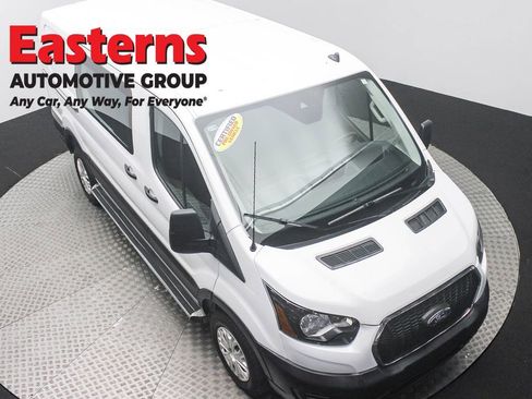 Used 2024 Ford Transit 250 Low Roof w/ Exterior Upgrade Package RWD image 3