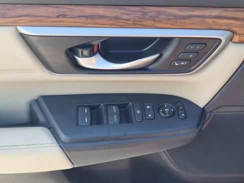 Used 2019 Honda CR-V Touring image 27