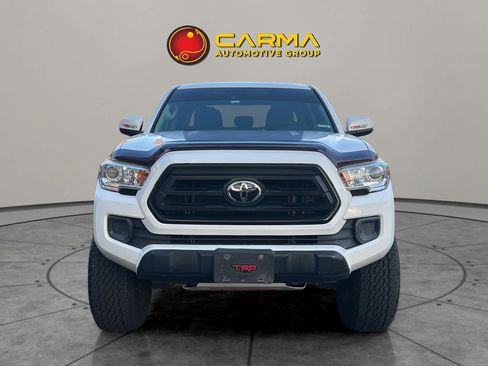 Used 2020 Toyota Tacoma SR image 12