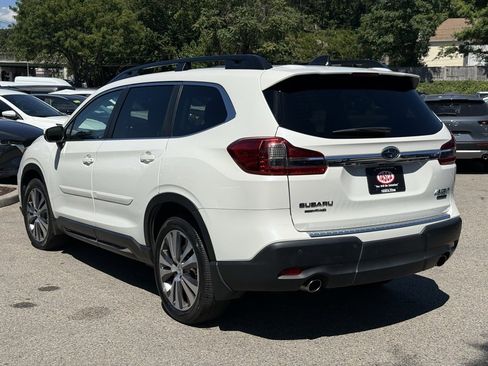 Certified 2022 Subaru Ascent Limited w/ Technology Package image 10