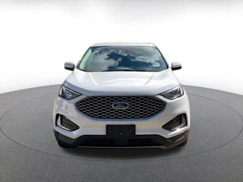 Used 2024 Ford Edge SEL image 2