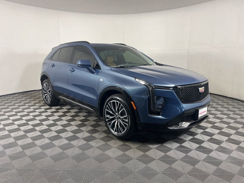 Used 2024 Cadillac XT4 Sport FWD image 6