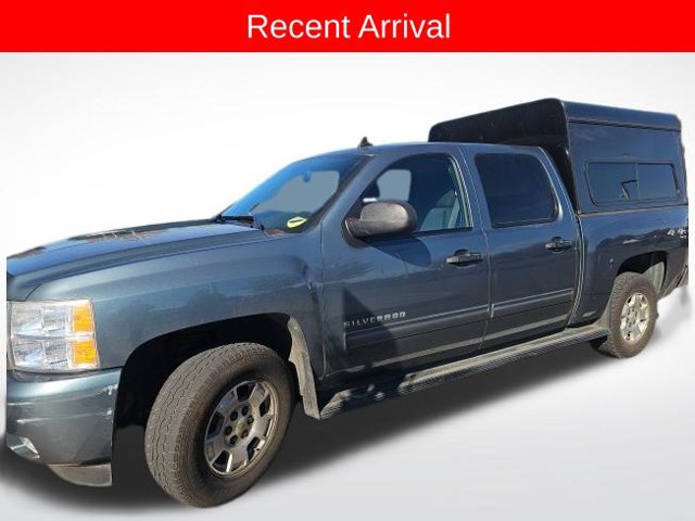 Used 2011 Chevrolet Silverado 1500 LT w/ All-Star Edition AWD/4WD image 3