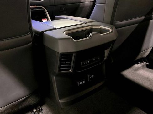 New 2026 Toyota Tundra Platinum AWD/4WD image 17