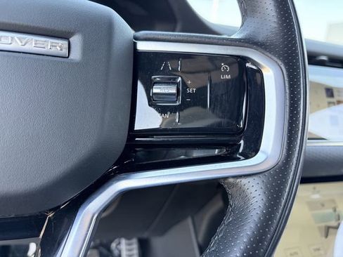 Used 2022 Land Rover Range Rover Evoque R-Dynamic S AWD/4WD image 9