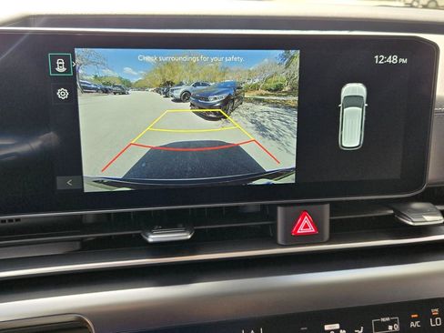 New 2026 Kia Carnival LXS FWD image 11