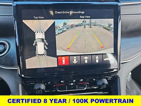 Used 2023 Jeep Grand Cherokee Limited w/ Luxury Tech Group II image 24