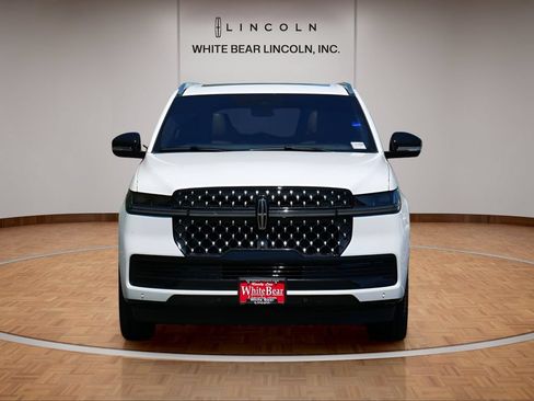 Used 2025 Lincoln Navigator L Black Label AWD/4WD image 2