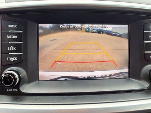 Used 2020 Kia Sorento AWD V6 image 23