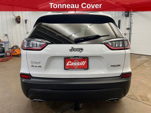 Used 2020 Jeep Cherokee Latitude Plus w/ Cold Weather Group image 4