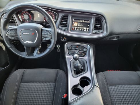 Used 2018 Dodge Challenger R/T w/ Blacktop Package image 10