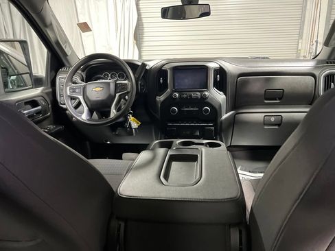 Used 2022 Chevrolet Silverado 2500 LT AWD/4WD image 17