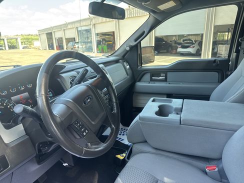 Used 2014 Ford F150 XLT w/ Equipment Group 302A Luxury AWD/4WD image 15