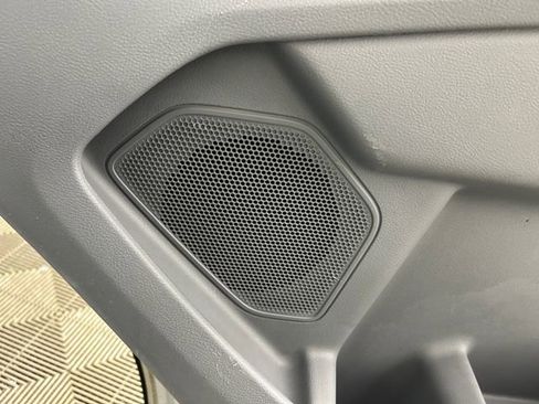 Used 2020 Ford Explorer XLT w/ Comfort Package image 34