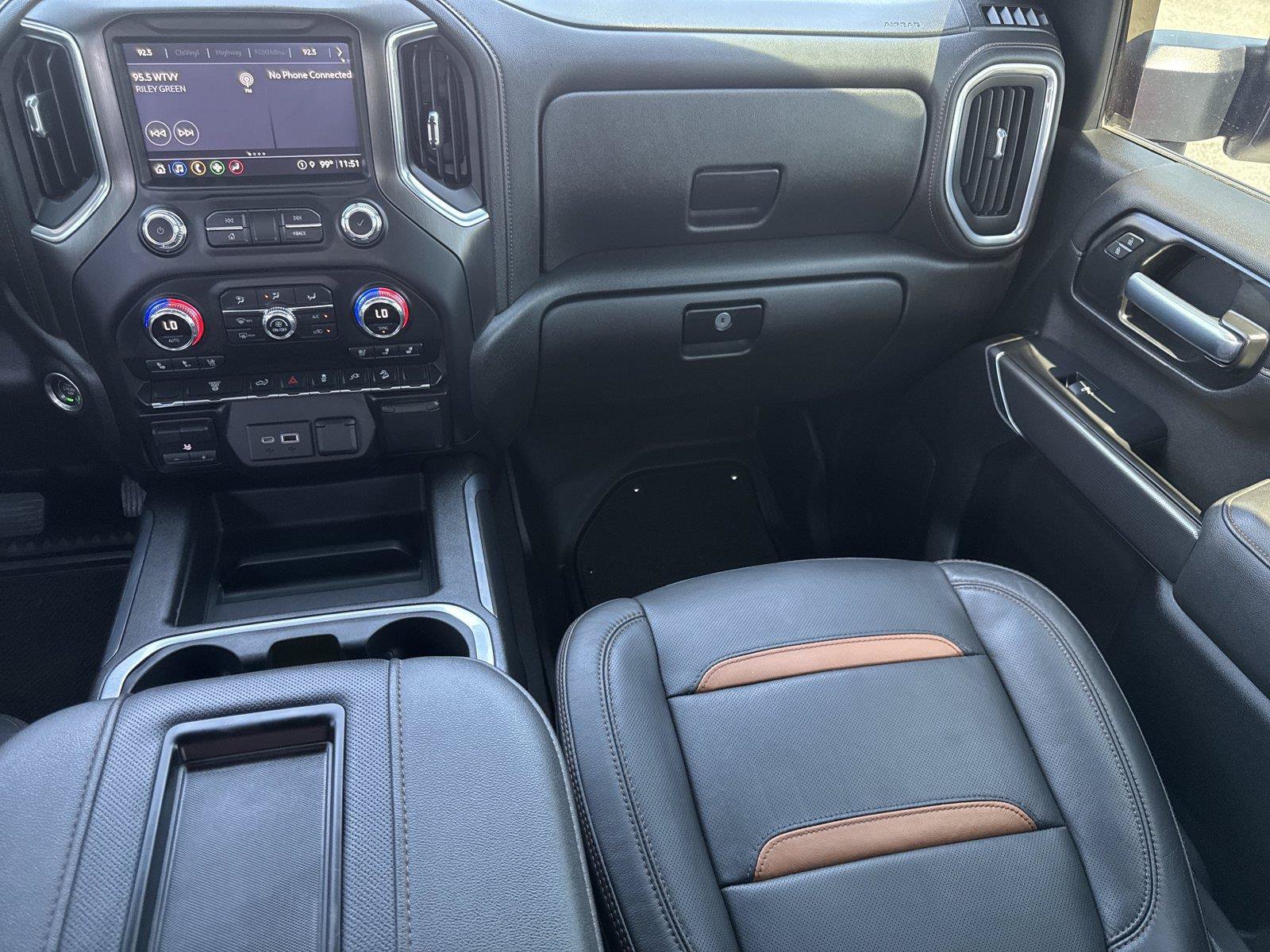 Used 2022 GMC Sierra 2500 AT4 w/ Gooseneck/5TH Wheel Package AWD/4WD image 15