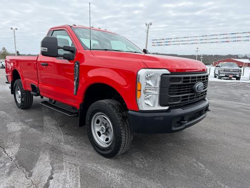 Used 2023 Ford F350 XL image 3