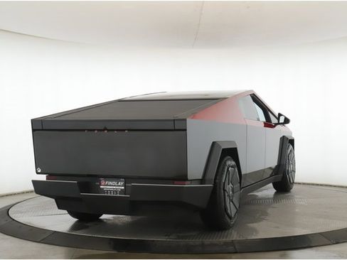 Used 2024 Tesla Cybertruck AWD Crew Cab image 7