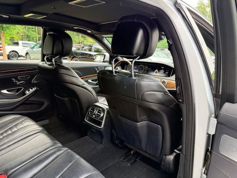 Used 2016 Mercedes-Benz S 550 4MATIC Sedan image 24