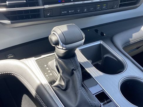 Certified 2026 Toyota Sienna XLE FWD image 12
