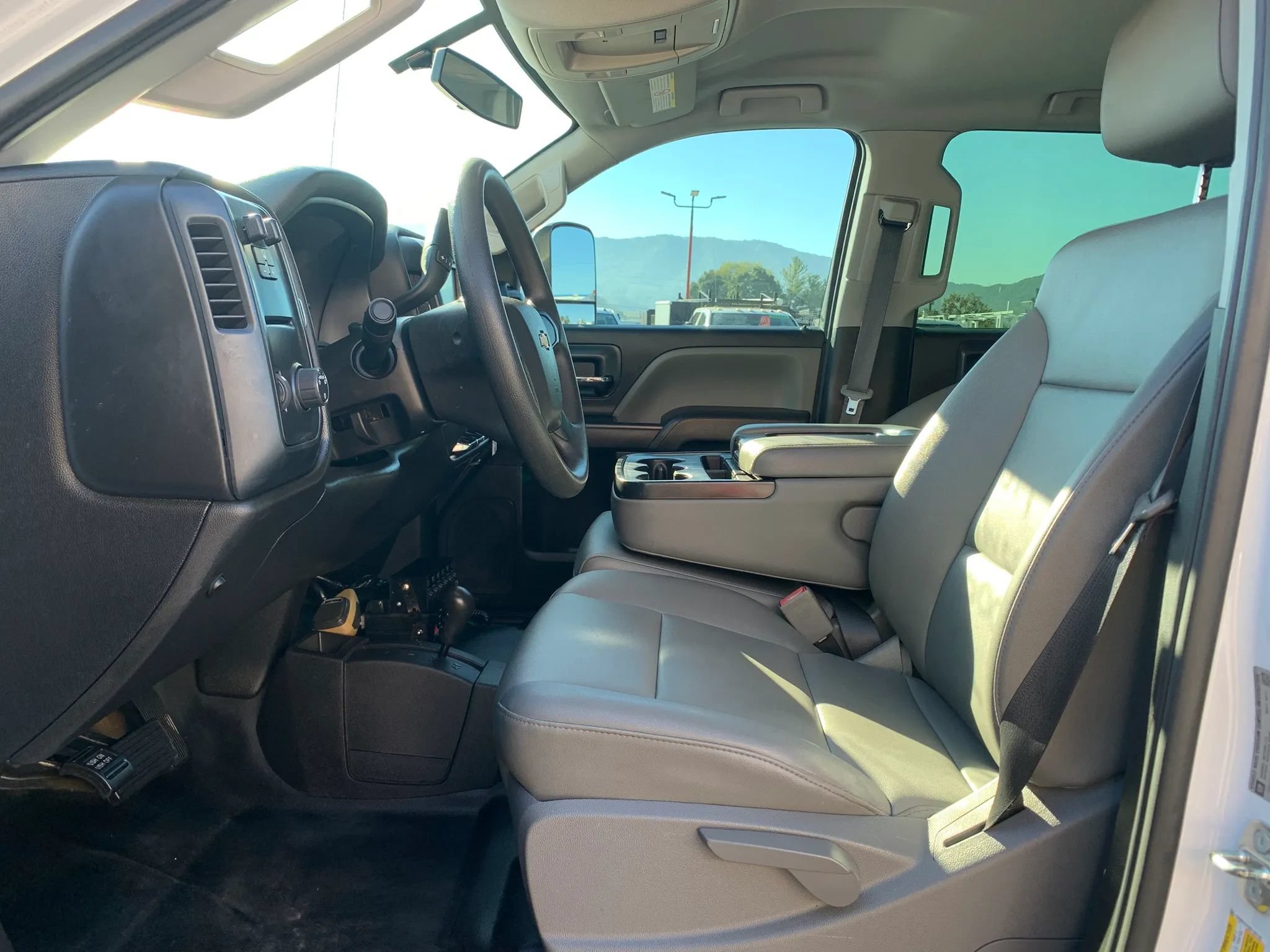 Used 2017 Chevrolet Silverado 3500 W/T AWD/4WD image 10