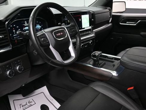 Used 2023 GMC Sierra 1500 SLT w/ SLT Premium Plus Package AWD/4WD image 14