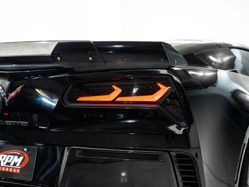 Used 2017 Chevrolet Corvette Z06 image 11