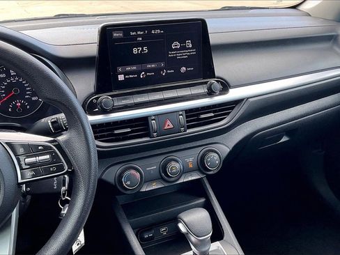 Certified 2024 Kia Forte LXS image 6