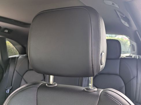 Used 2021 Porsche Macan image 14