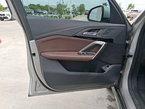 Used 2025 BMW X1 xDrive28i AWD/4WD image 13