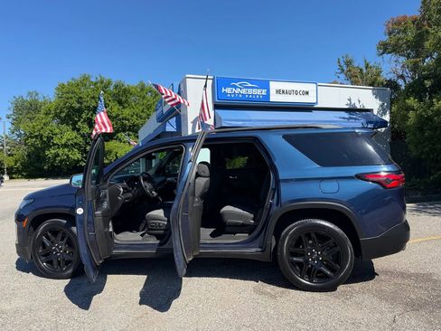 Used 2022 Chevrolet Traverse LT AWD/4WD image 26
