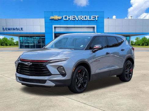 Used 2025 Chevrolet Blazer LT w/ Redline Edition FWD image 2