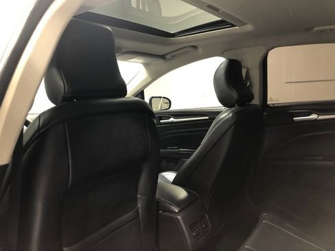 Used 2017 Ford Fusion Titanium image 17