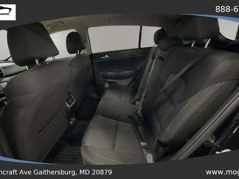 Used 2017 Kia Sportage LX AWD/4WD image 10