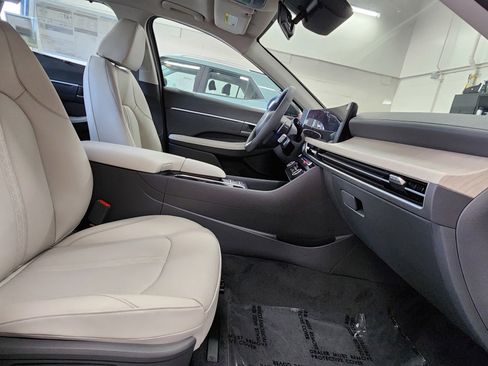 New 2026 Hyundai Sonata Limited FWD image 29