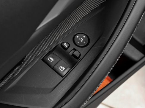 Used 2024 BMW M4 Coupe w/ Executive Package image 33