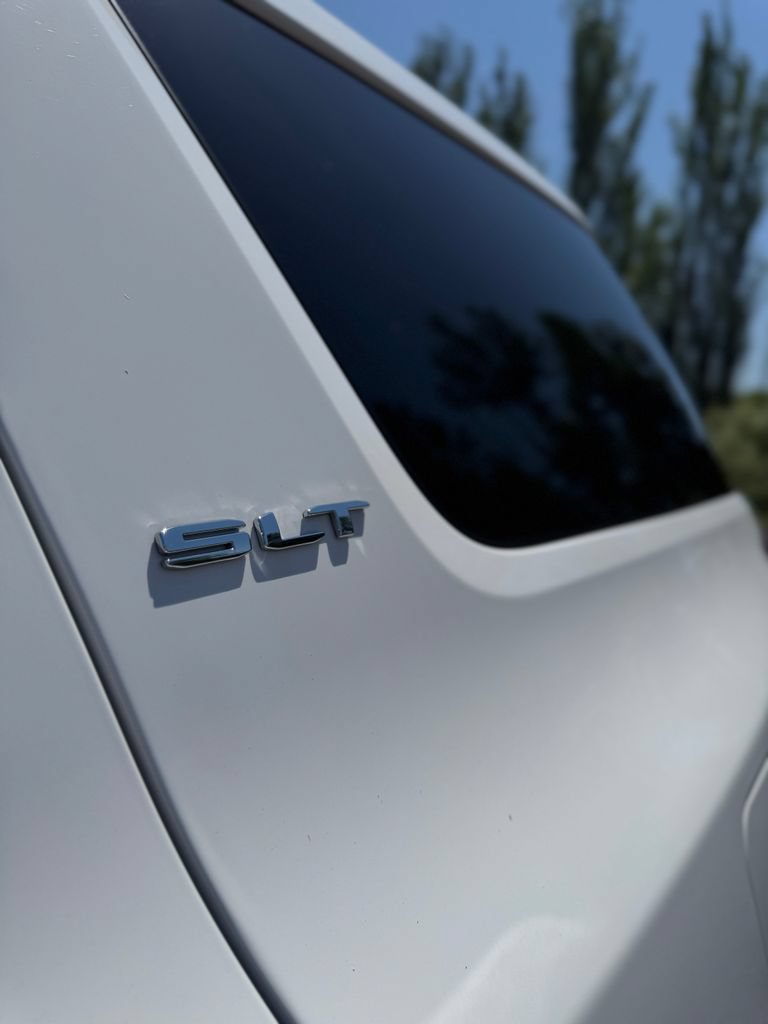 Used 2023 GMC Acadia SLT AWD/4WD image 50