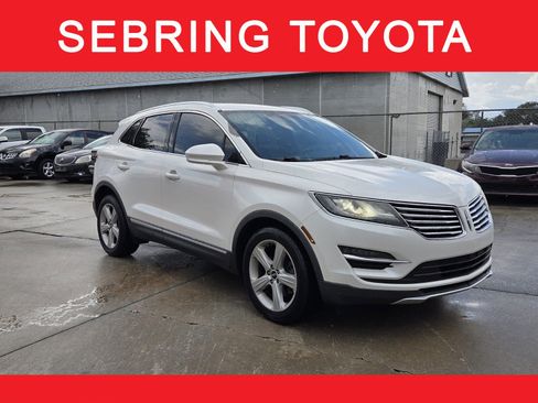 Used 2017 Lincoln MKC Premiere FWD image 1