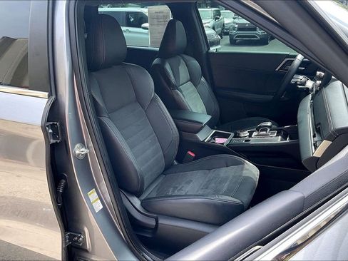 Used 2023 Mitsubishi Outlander SE AWD/4WD image 7